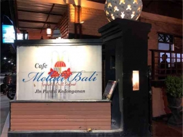 カフェMelatiBaliビーチのレストラン