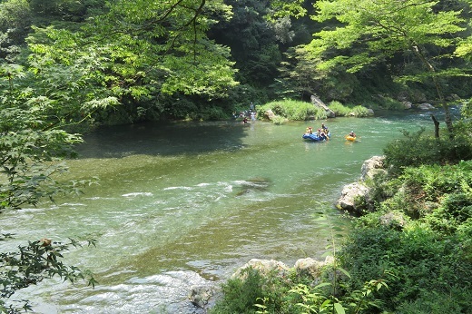 澤ノ井園からの多摩川の景色